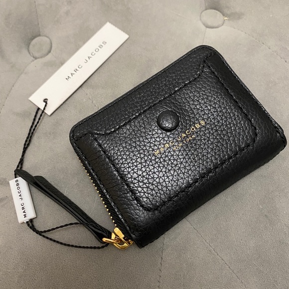 *SOLD* Marc Jacobs Pebbled Empire City Wallet NWT - Picture 3 of 7